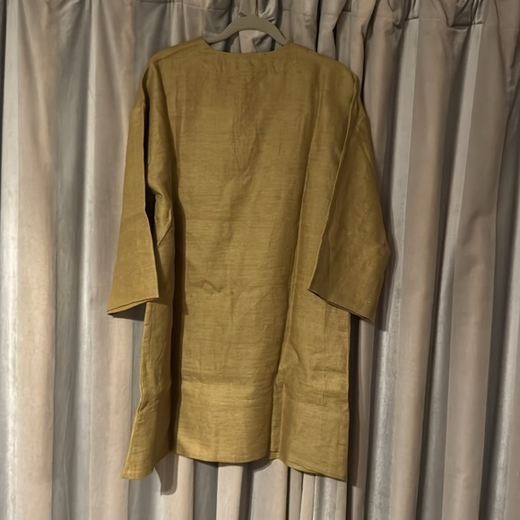 Dress - Picture 2 of 11